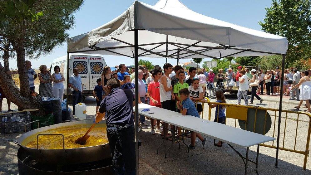 Paellas gigantes para fiestas y ayuntamientos en Salamanca, Villamayor y alrededores